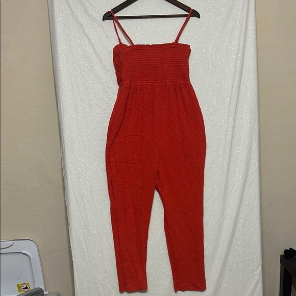 Anthropologie Red Jumpsuit with Spaghetti Straps and Bow Detail - Picture 3 of 3